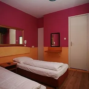 https://orange-tulip-hotel-amsterdam-hostel.amsterdamhotelsnl.com